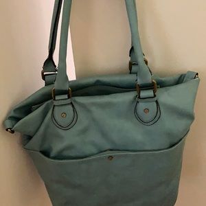 Beautiful blue purse snap closure lots of room